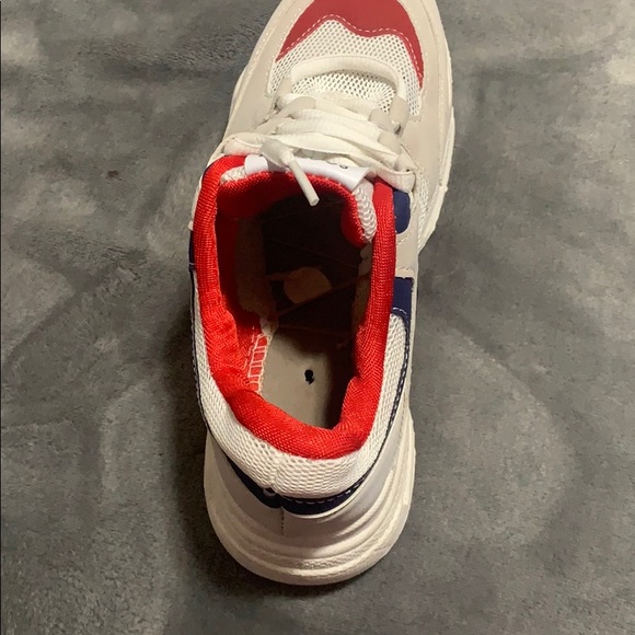 Fila like sneakers - Picture 3 of 3